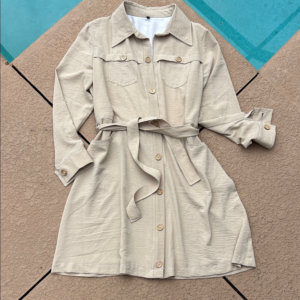 Roxy Beige Belted Zip Up Shirt Dress /Coat